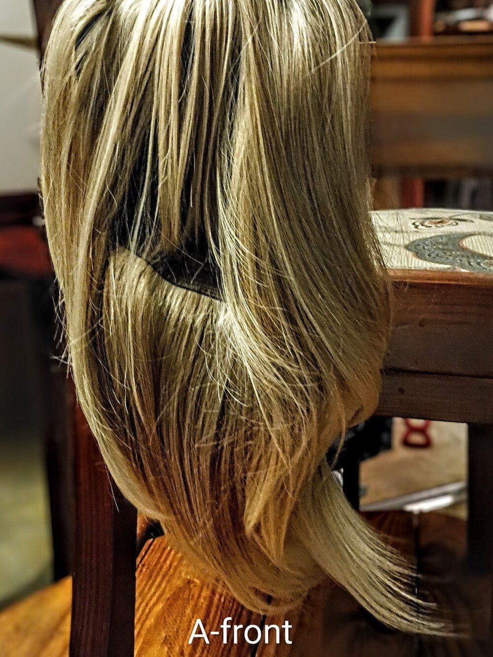 Women’s Highlighted Brown Clip-In Hairpiece - Blonde Streaks